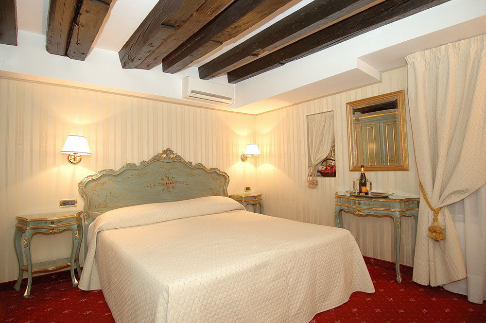 Ca' Della Loggia Bed and Breakfast Βενετία Εξωτερικό φωτογραφία